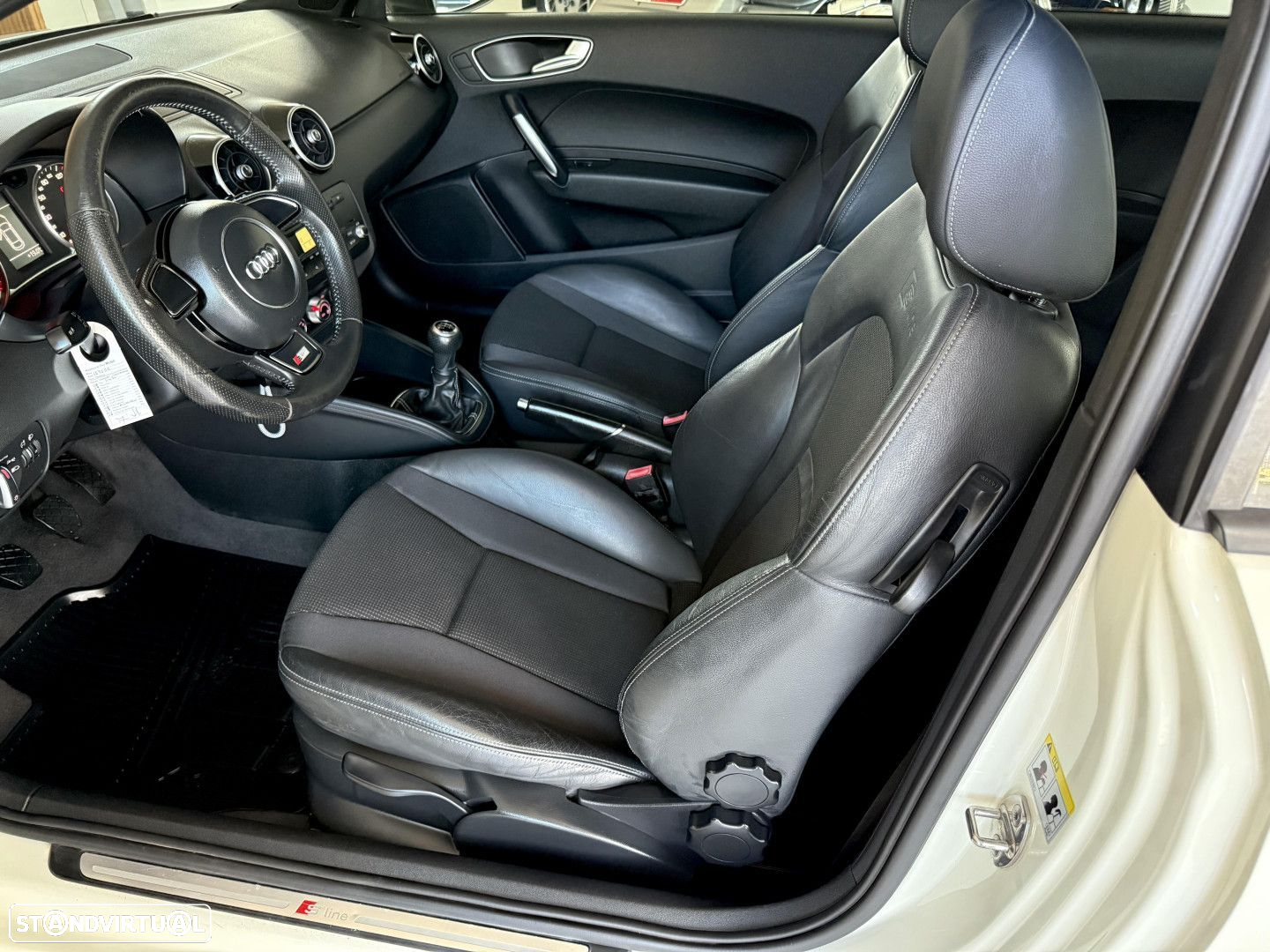 Audi A1 1.6 TDI S-line - 21