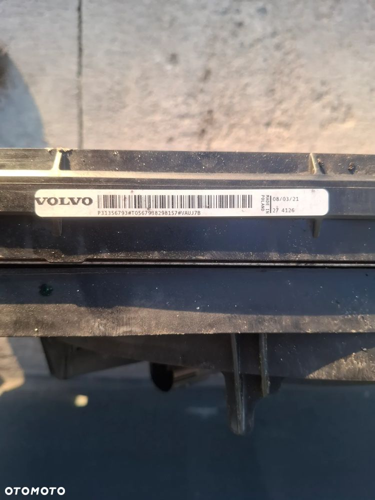 Komplet CHŁODNIC VOLVO XC40 2017-2025 - 4