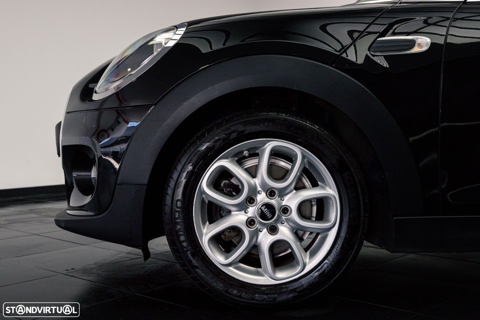 MINI 5 Portas One D - 18