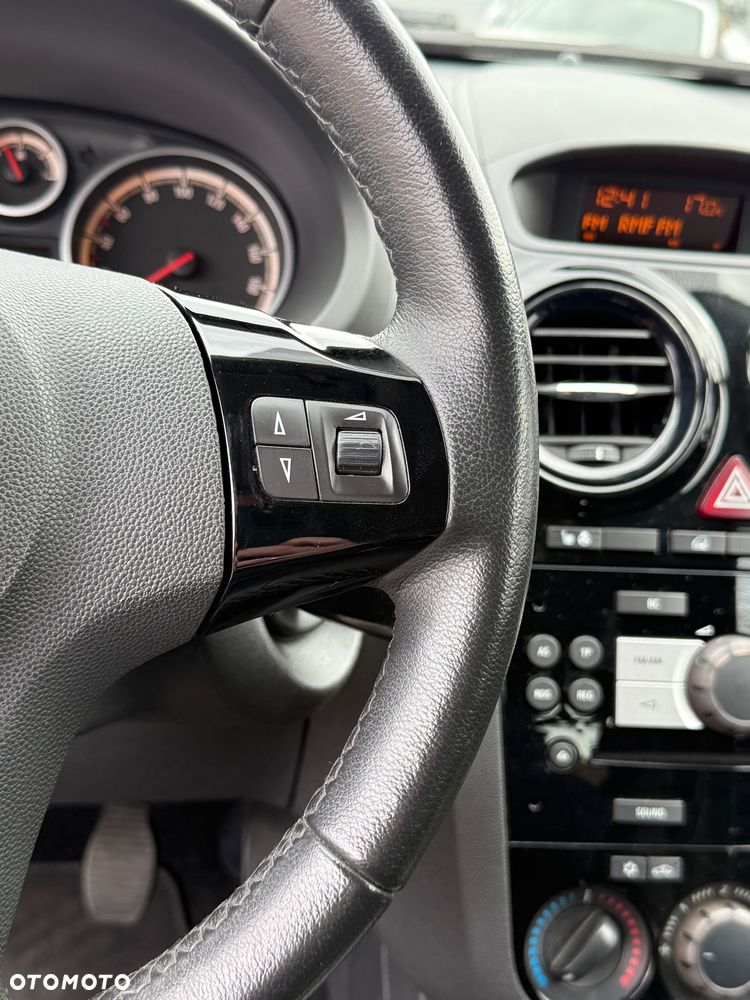 Opel Corsa 1.2 16V 111 - 18