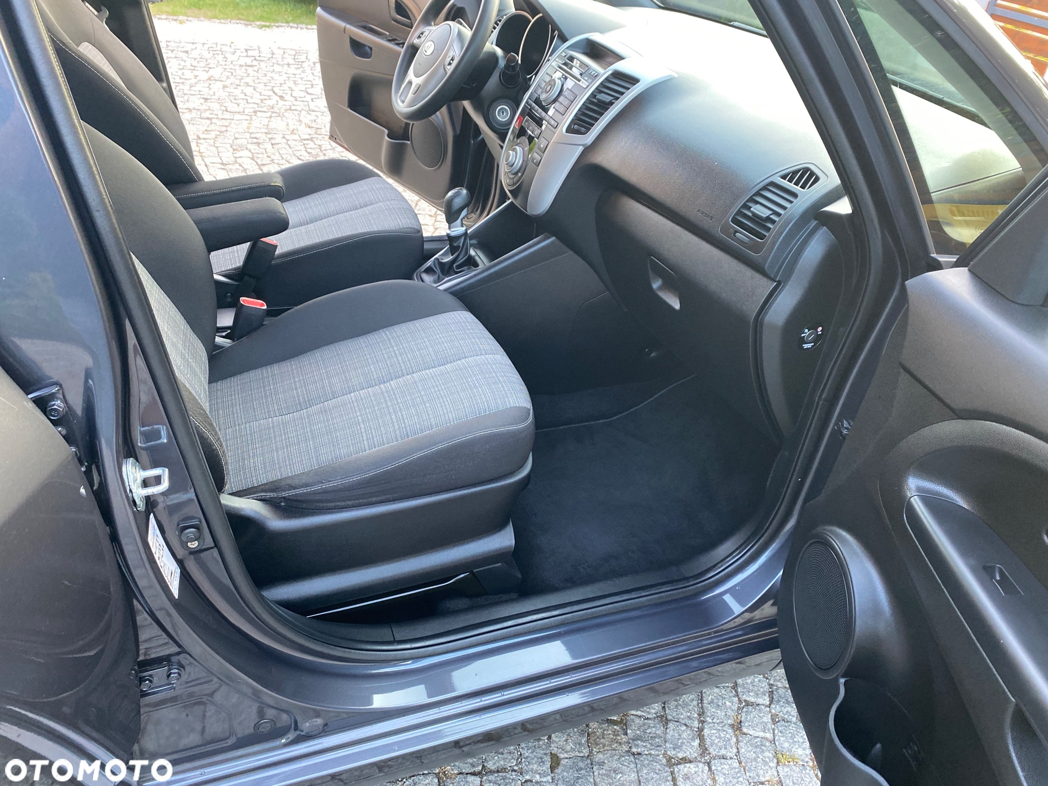 Kia Venga - 37
