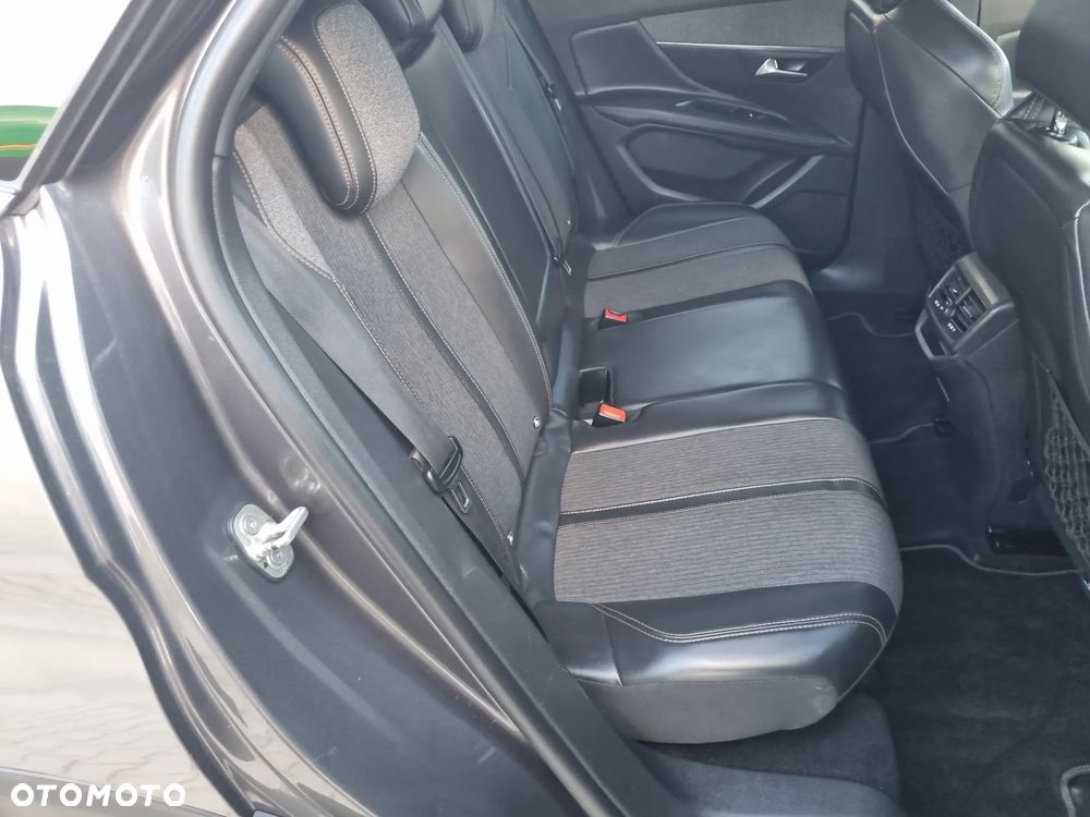 Peugeot 3008 - 9