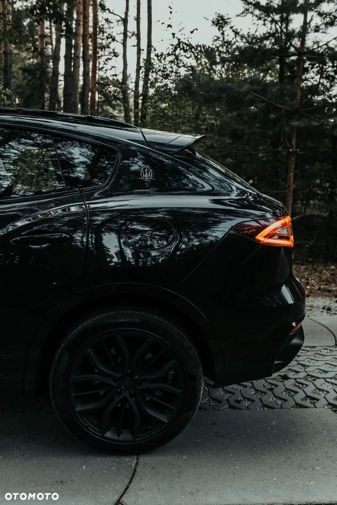 Maserati Levante - 11