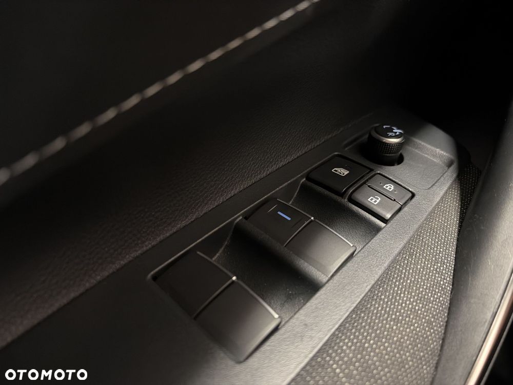 Toyota Corolla 1.8 Hybrid Comfort - 20