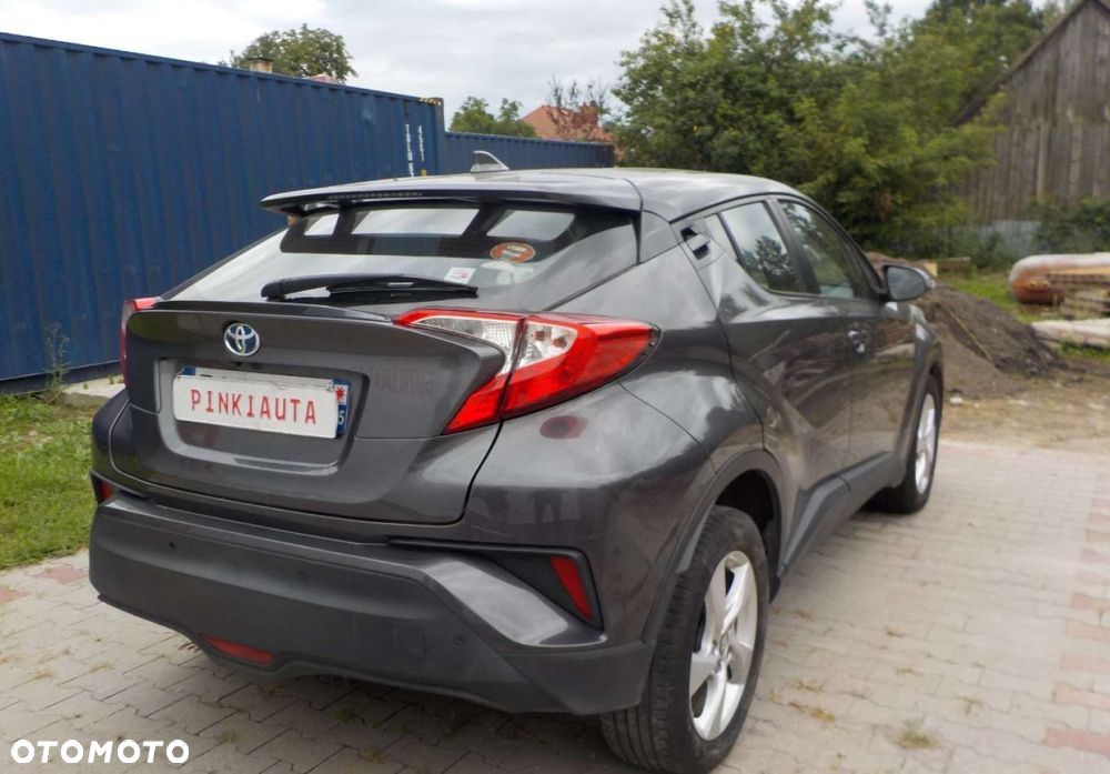 Toyota C-HR - 16
