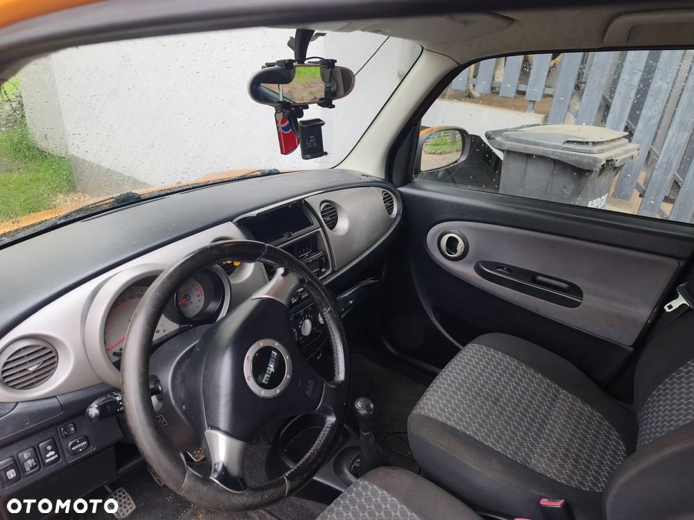 Daihatsu Trevis - 6