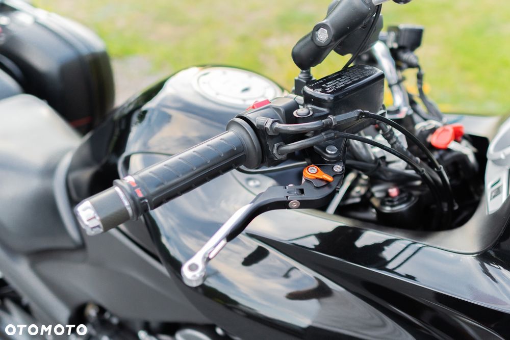 Honda CBF - 16