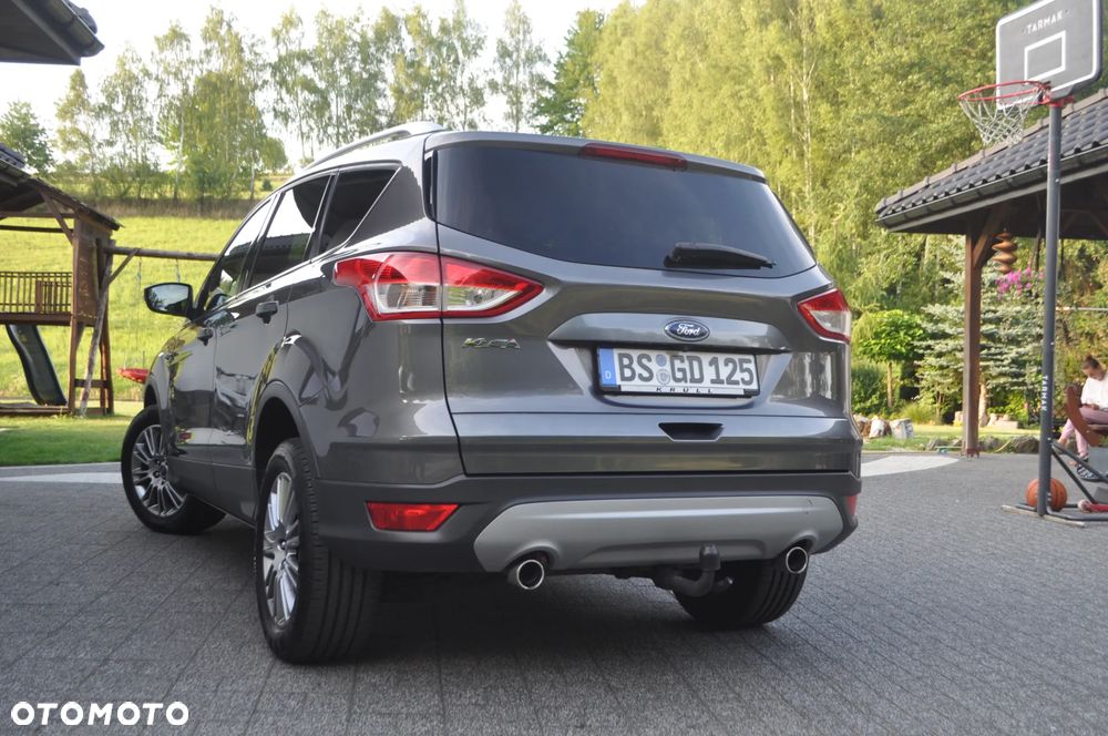 Ford Kuga 2.0 TDCi 2x4 Titanium - 5