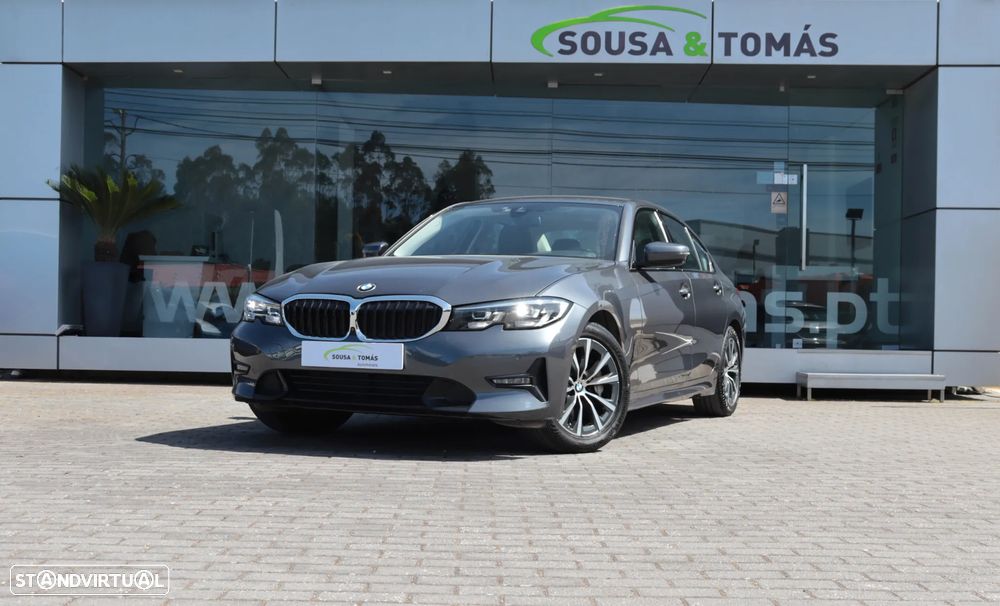 BMW 330 i Aut. Sport Line - 2