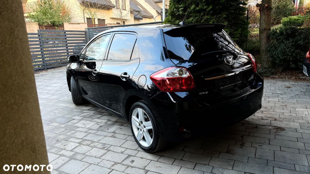 Toyota Auris 1.6 Executive - 13