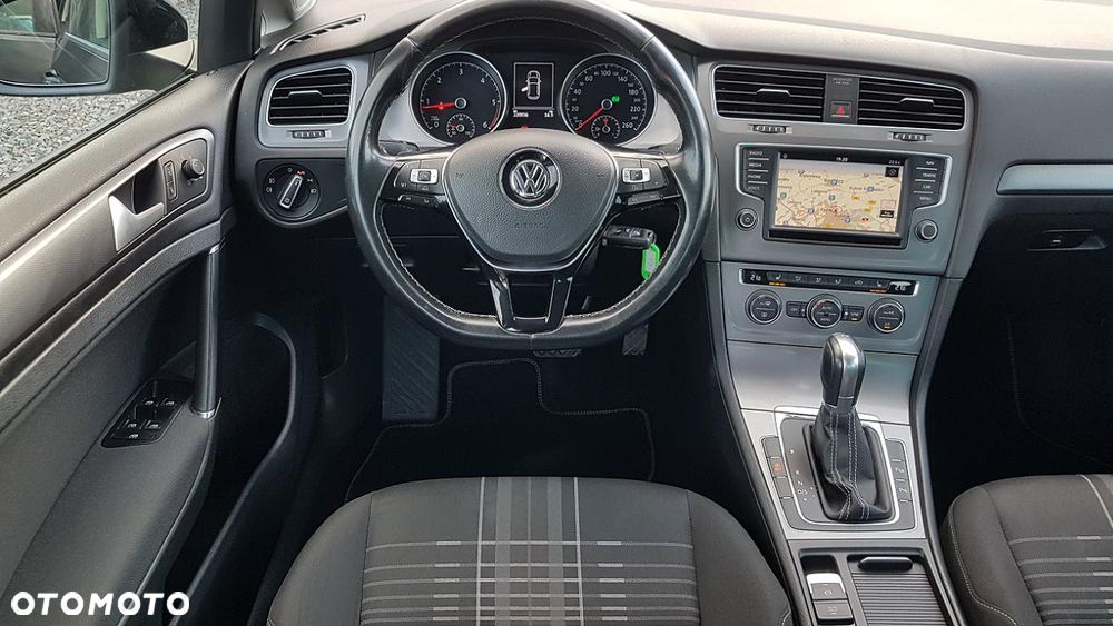 Volkswagen Golf 2.0 TDI BlueMotion Technology DSG Lounge - 13