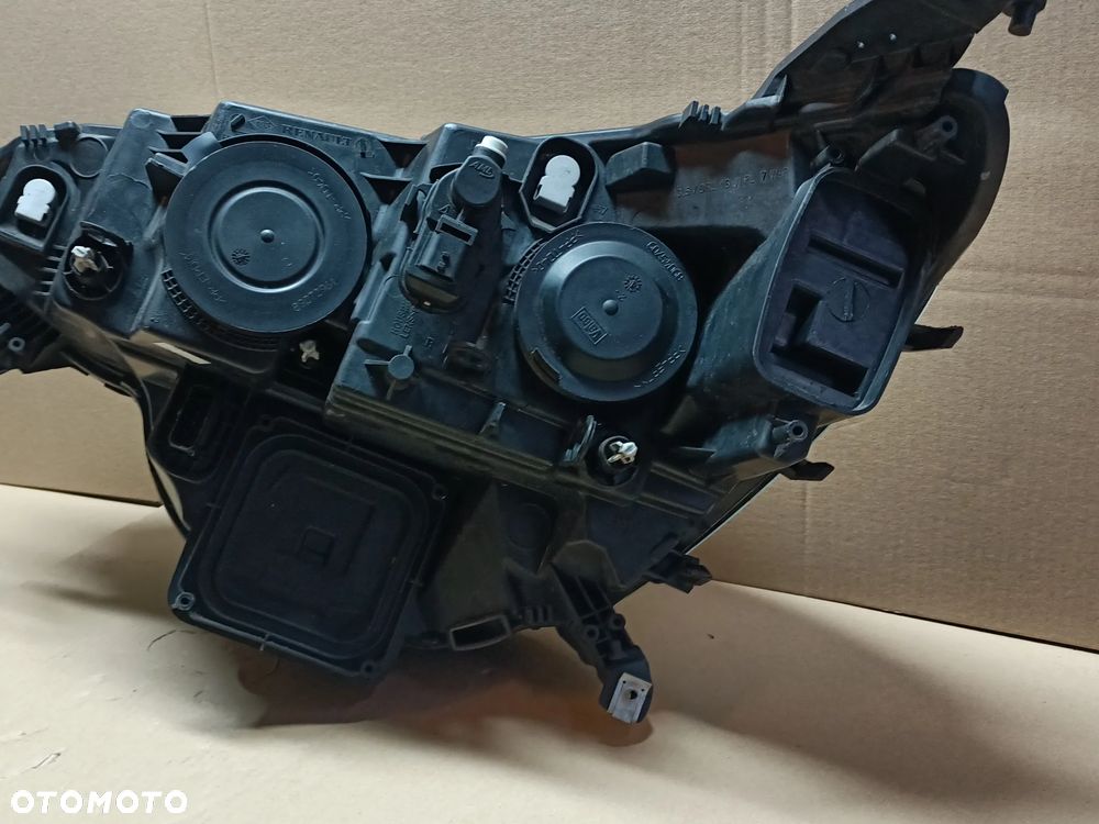 RENAULT MEGANE 4 16-20r PRAWA LAMPA PRZEDNIA z LED ORYGINAŁ EUROPA - 10