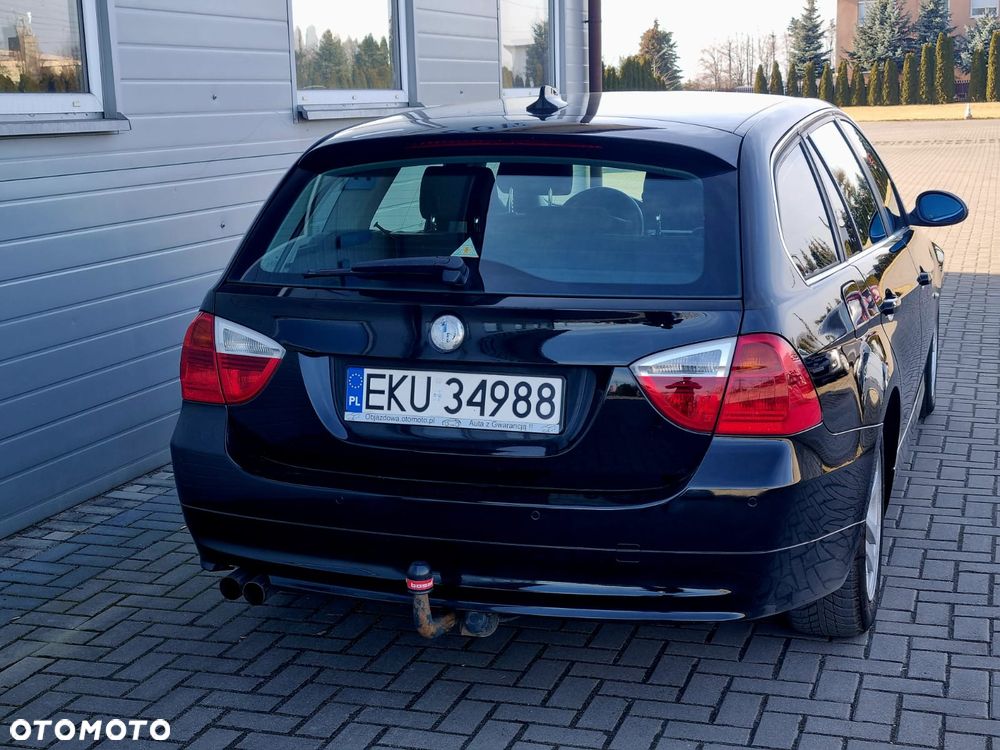 BMW Seria 3 325i - 13