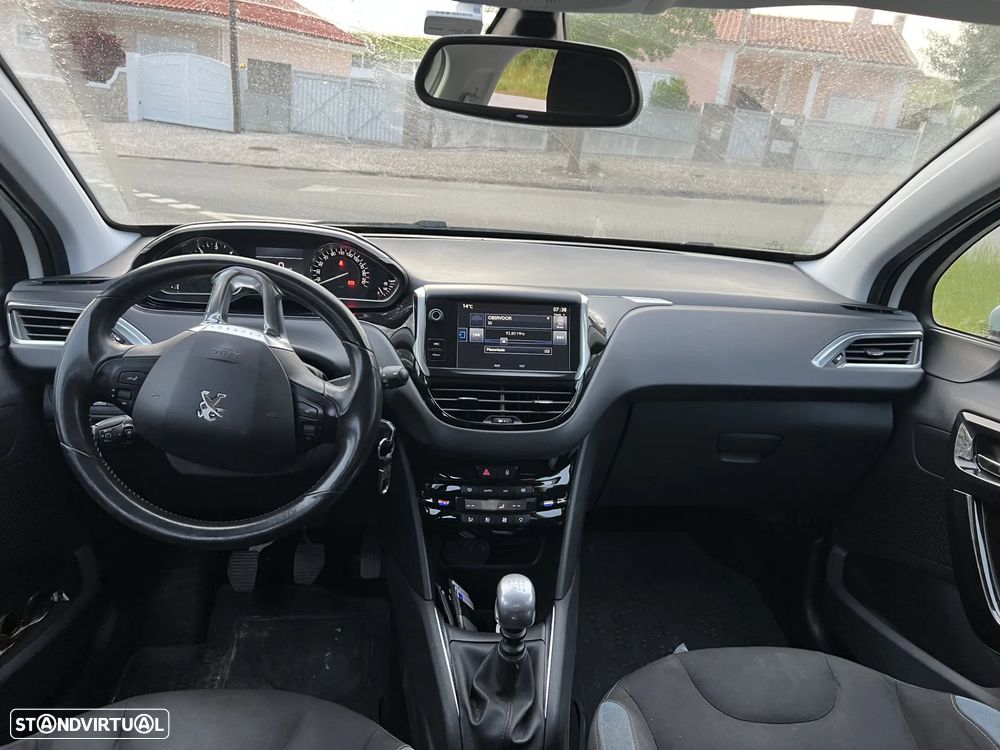 Peugeot 208 1.6 BlueHDi Allure - 1