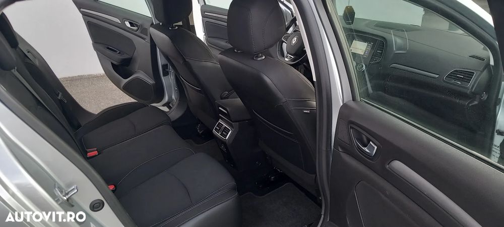 Renault Megane - 8