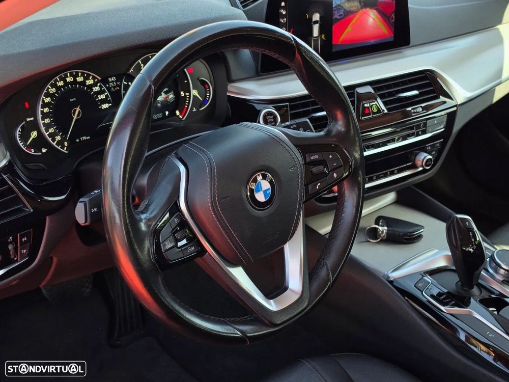 BMW 520 d Line Luxury Auto - 14