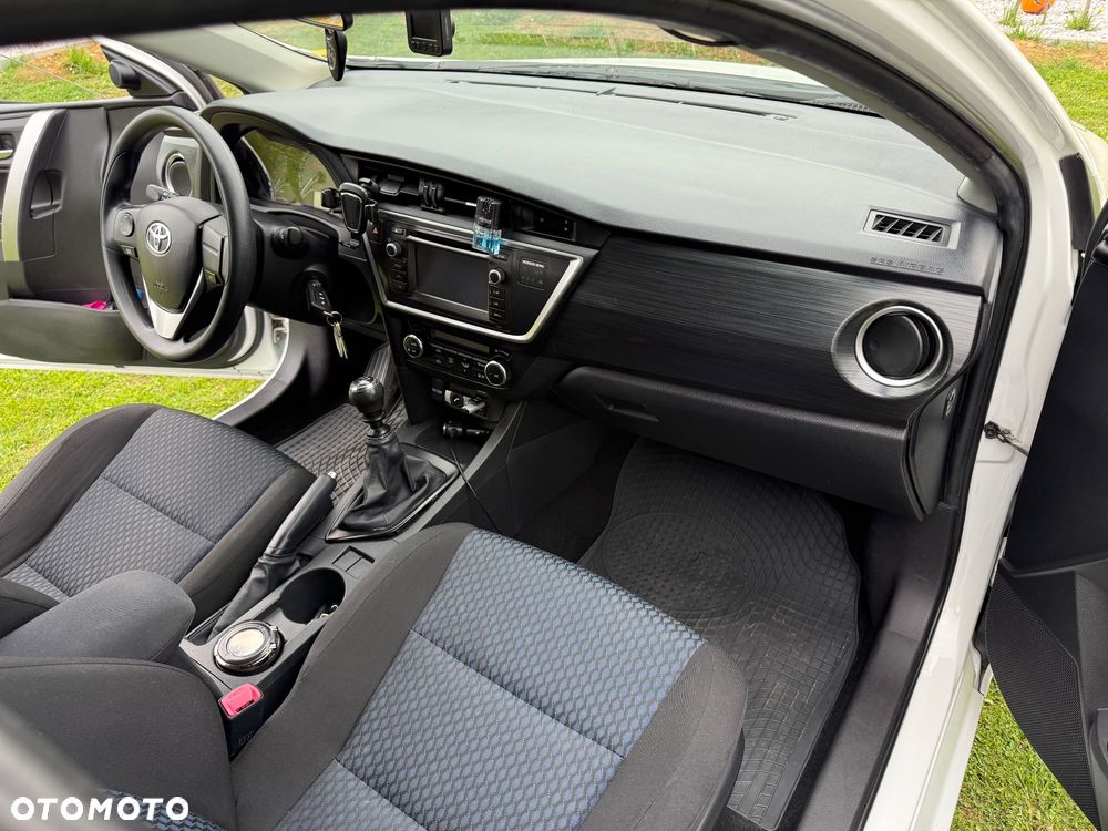 Toyota Auris - 6