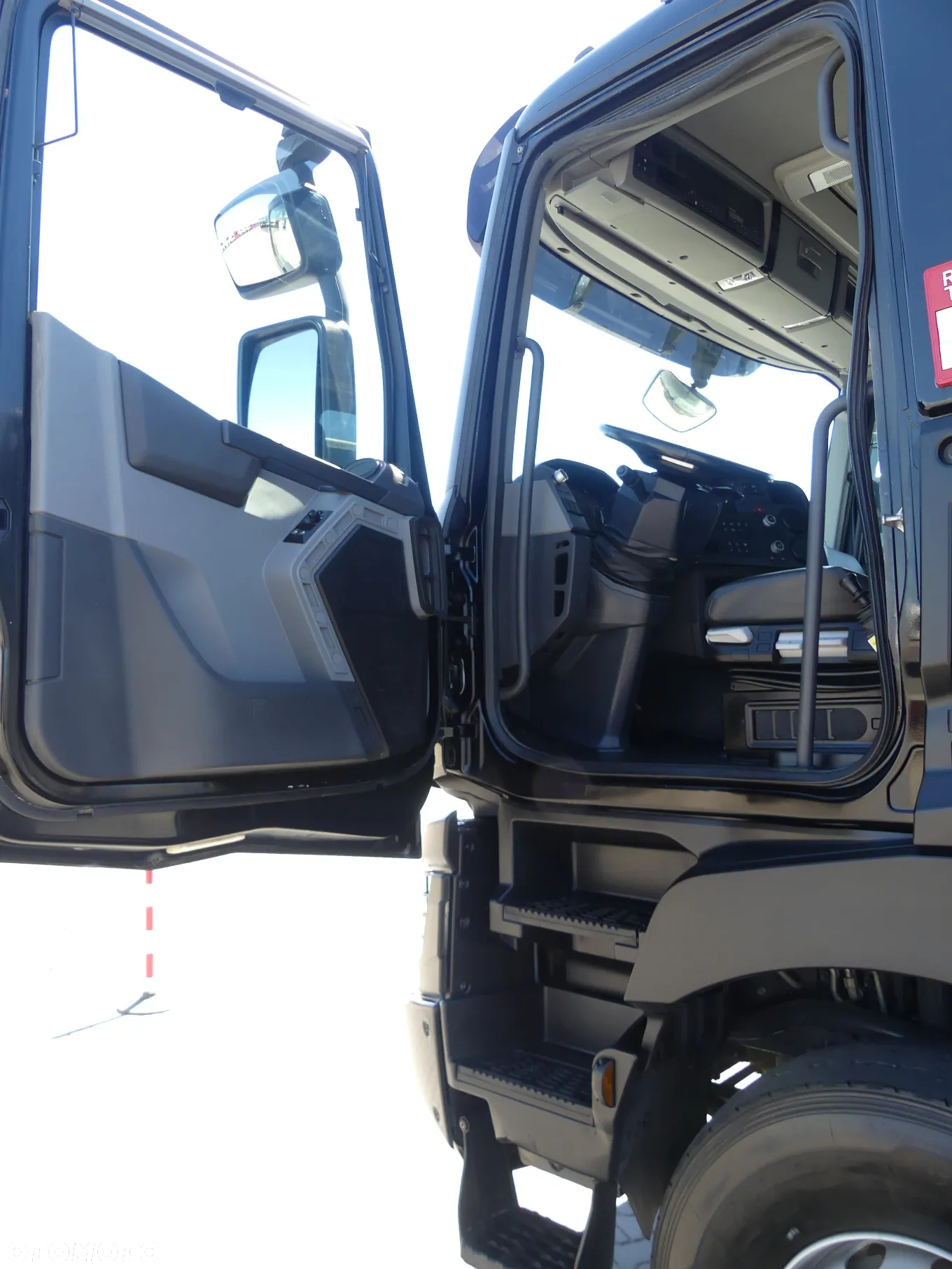Renault C480 SILNIK 13L  / 8x4 / WYWROTKA / HYDRAULICZNA TYLNA KLAPA / - 21