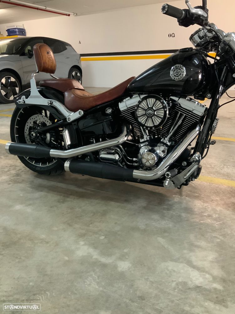 Harley-Davidson Breakout - 16