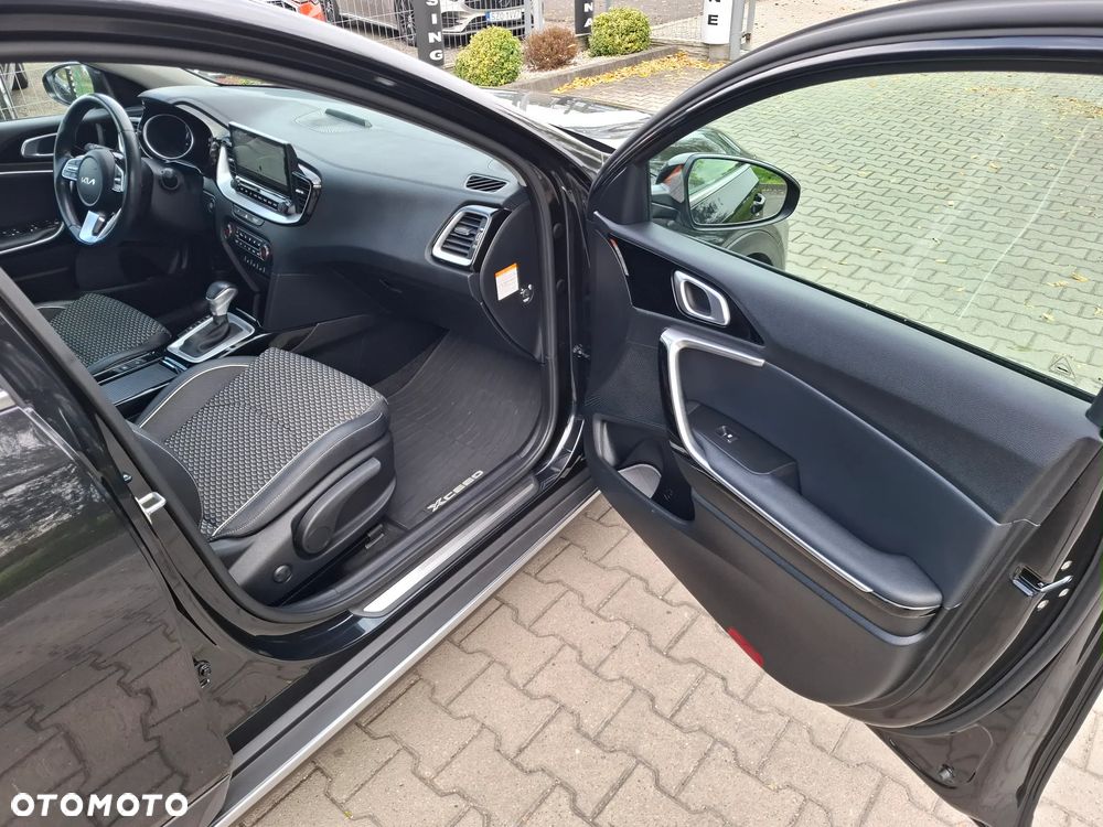 Kia XCeed - 29