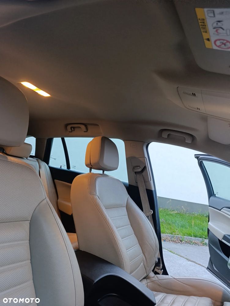 Opel Insignia - 36