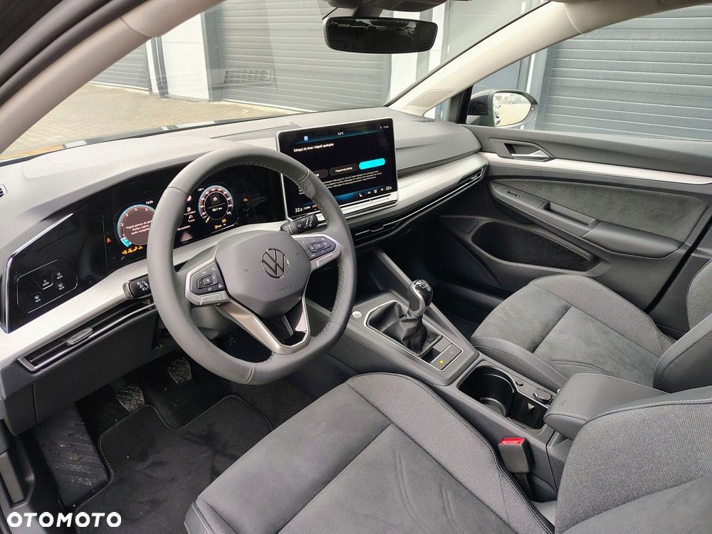 Volkswagen Golf Variant - 13