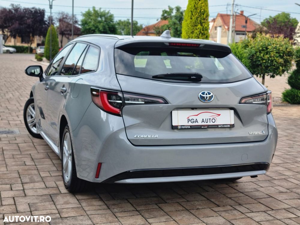 Toyota Corolla 1.8 HSD Dynamic - 3