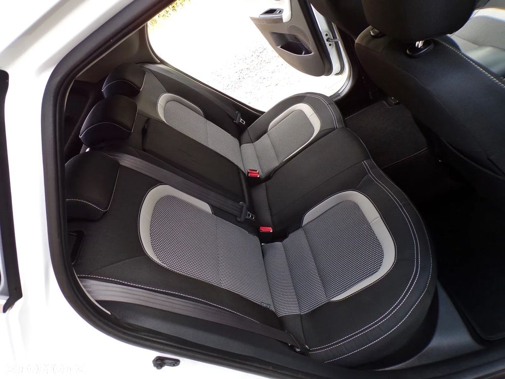 Kia Ceed 1.6 CRDi L - 28