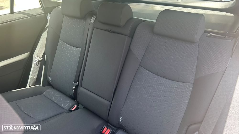 Toyota RAV4 2.5 HDF Comfort - 12