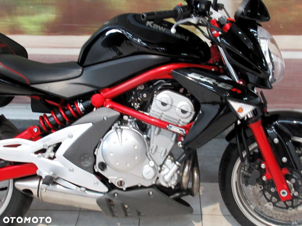 Kawasaki ER - 12