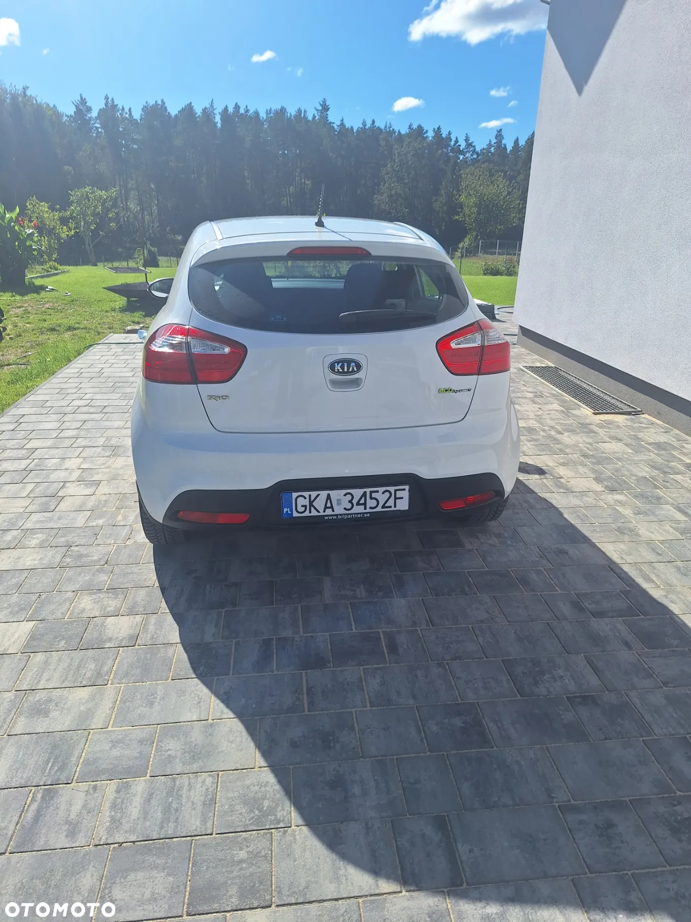Kia Rio - 4