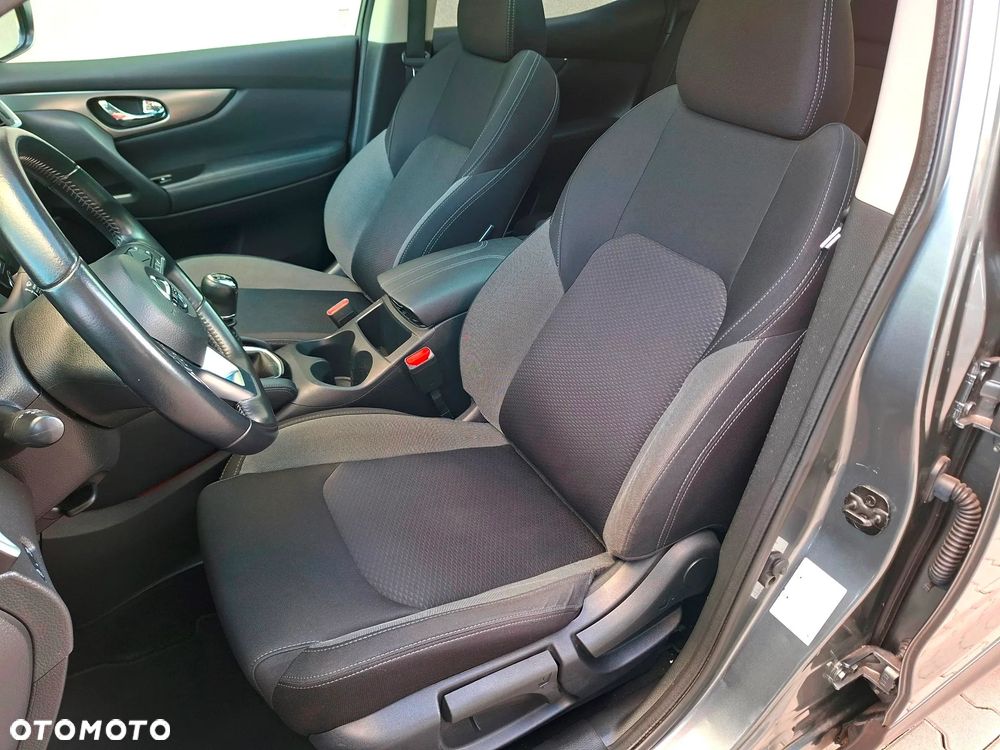 Nissan Qashqai 1.3 DIG-T N-Connecta - 22