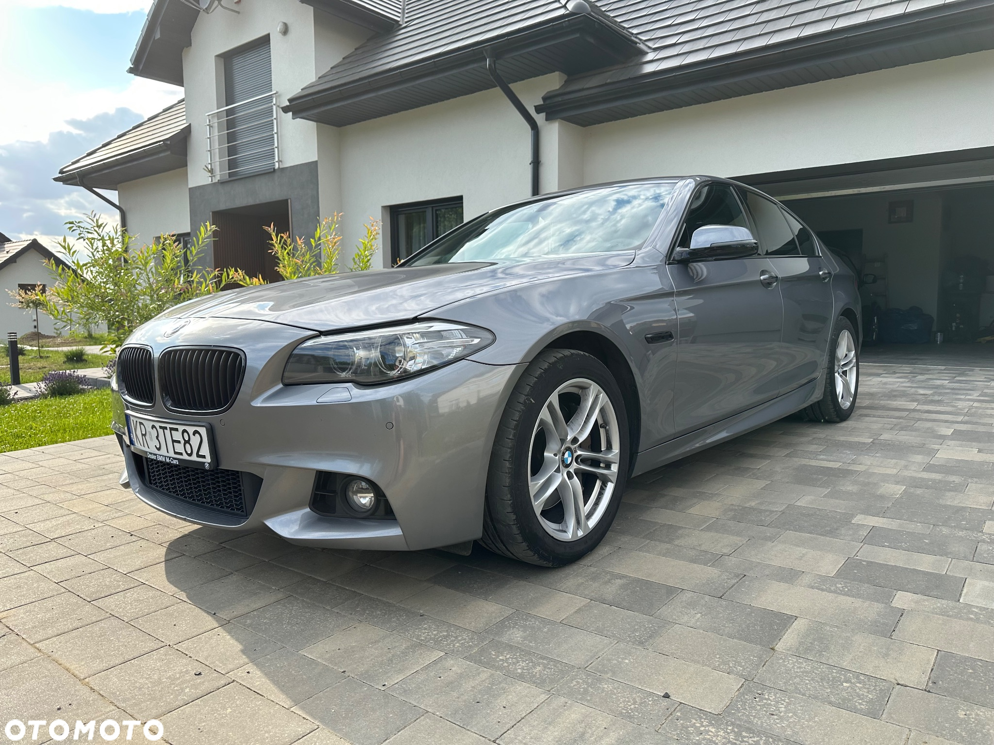 BMW Seria 5 528i xDrive - 8