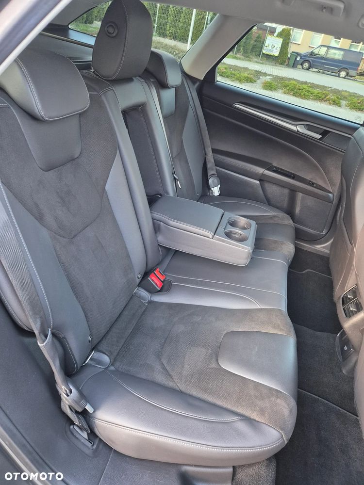 Ford Mondeo 2.0 TDCi STart-Stopp Titanium - 25