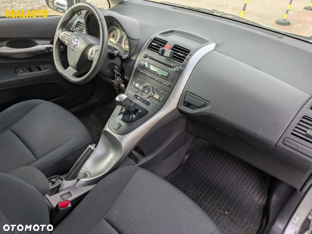 Toyota Auris - 17