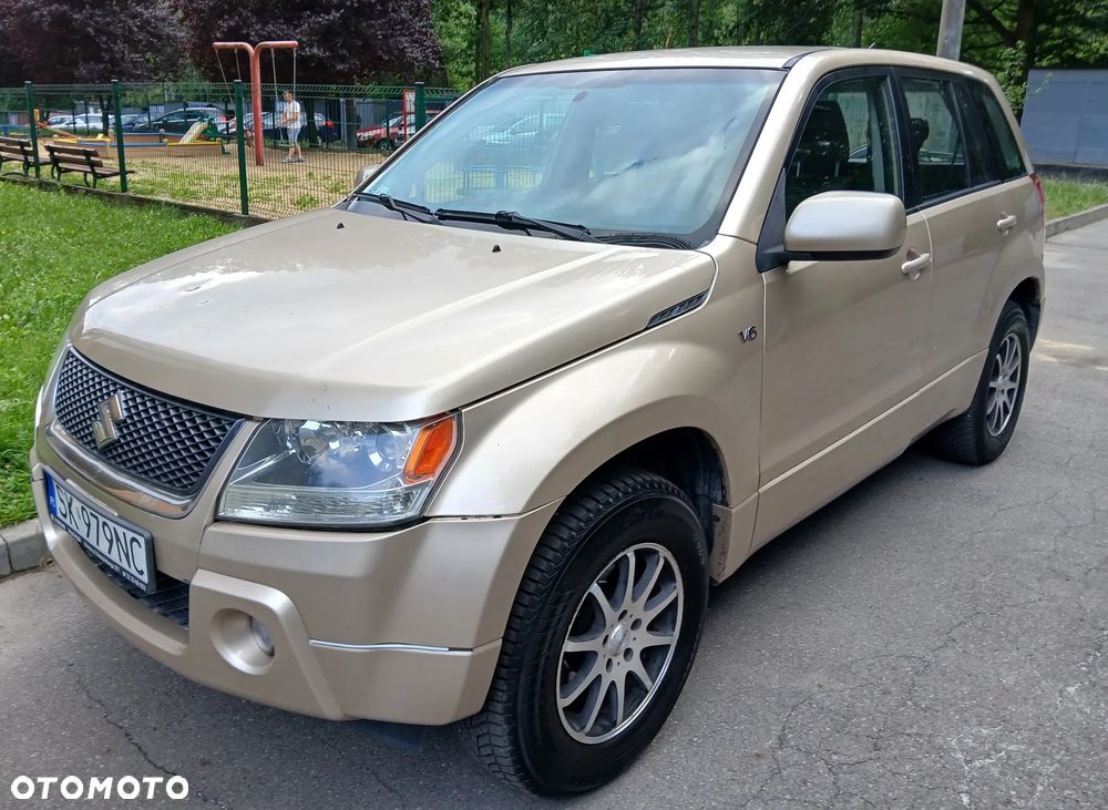 Suzuki Grand Vitara 2.7 V6 - 2