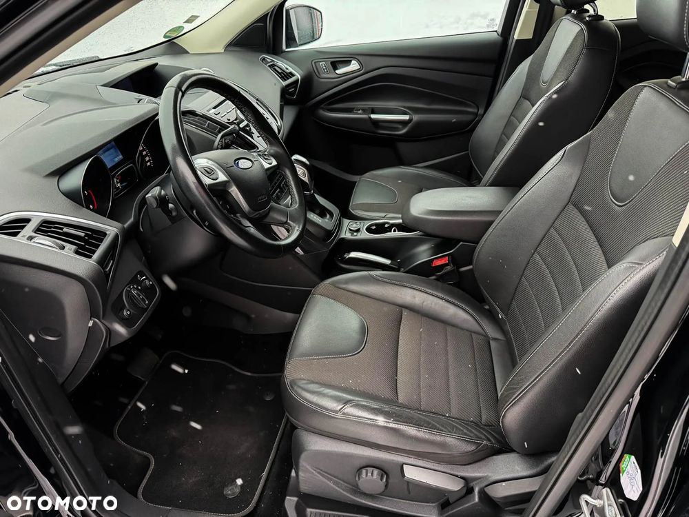 Ford Kuga 2.0 TDCi 4x4 Titanium - 22