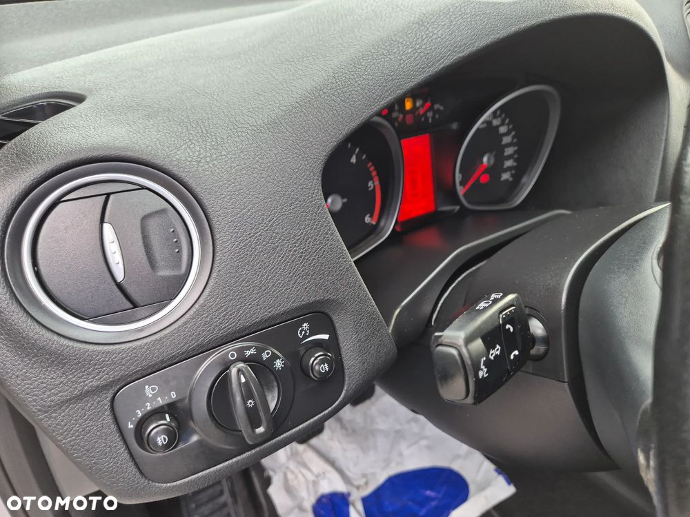 Ford Mondeo 2.0 TDCi Business Edition - 36