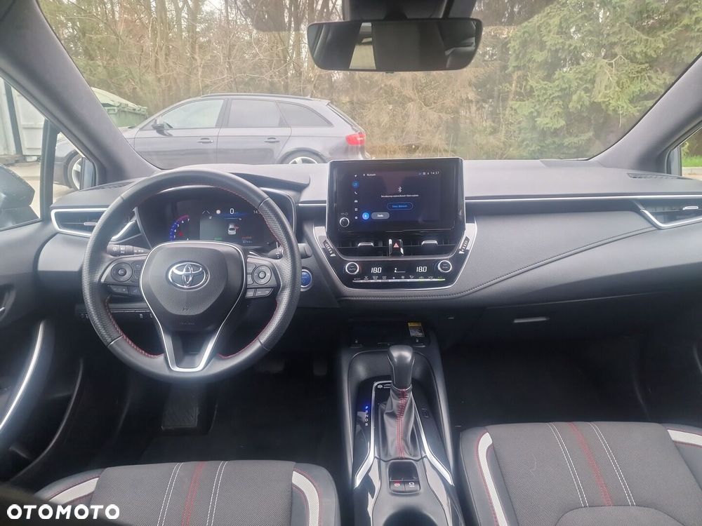 Toyota Corolla - 11