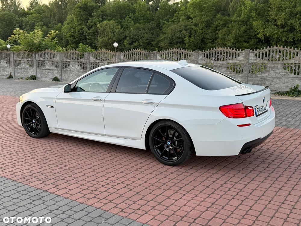BMW Seria 5 525d xDrive - 7