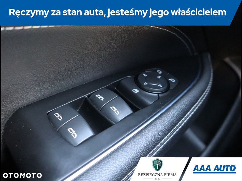 Opel Insignia - 16