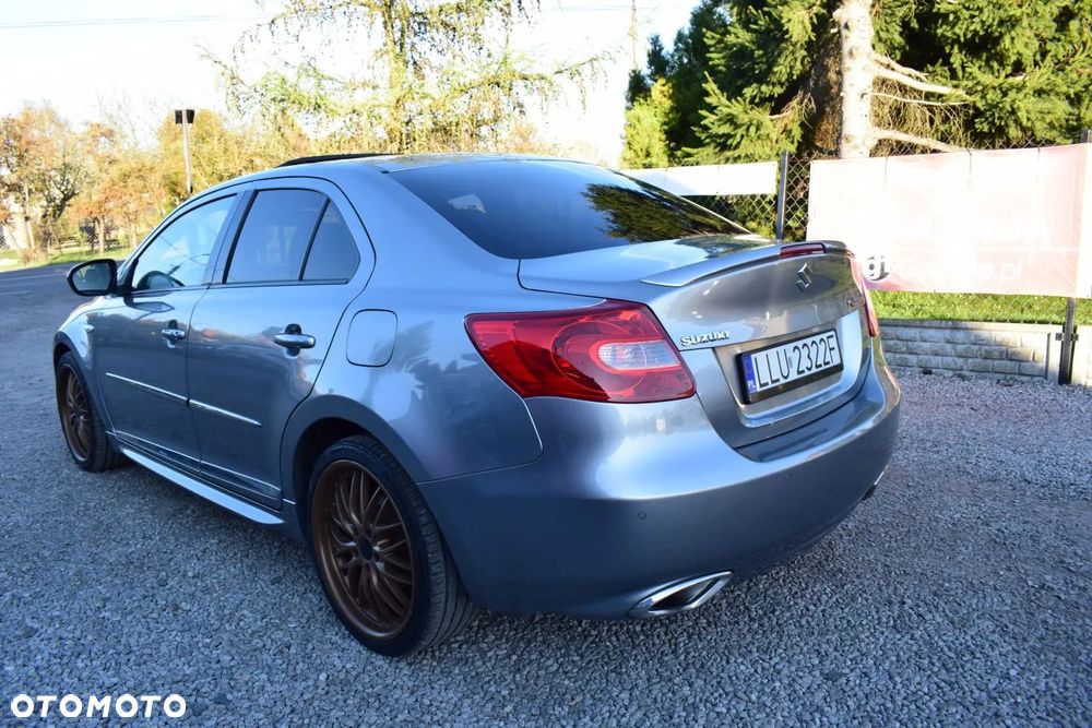 Suzuki Kizashi 2.4 4x4 CVT Sport - 3