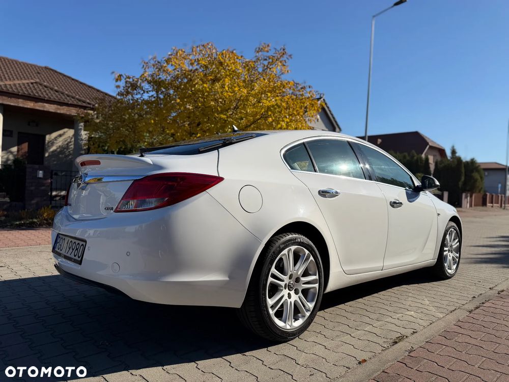 Opel Insignia 2010 photo 3