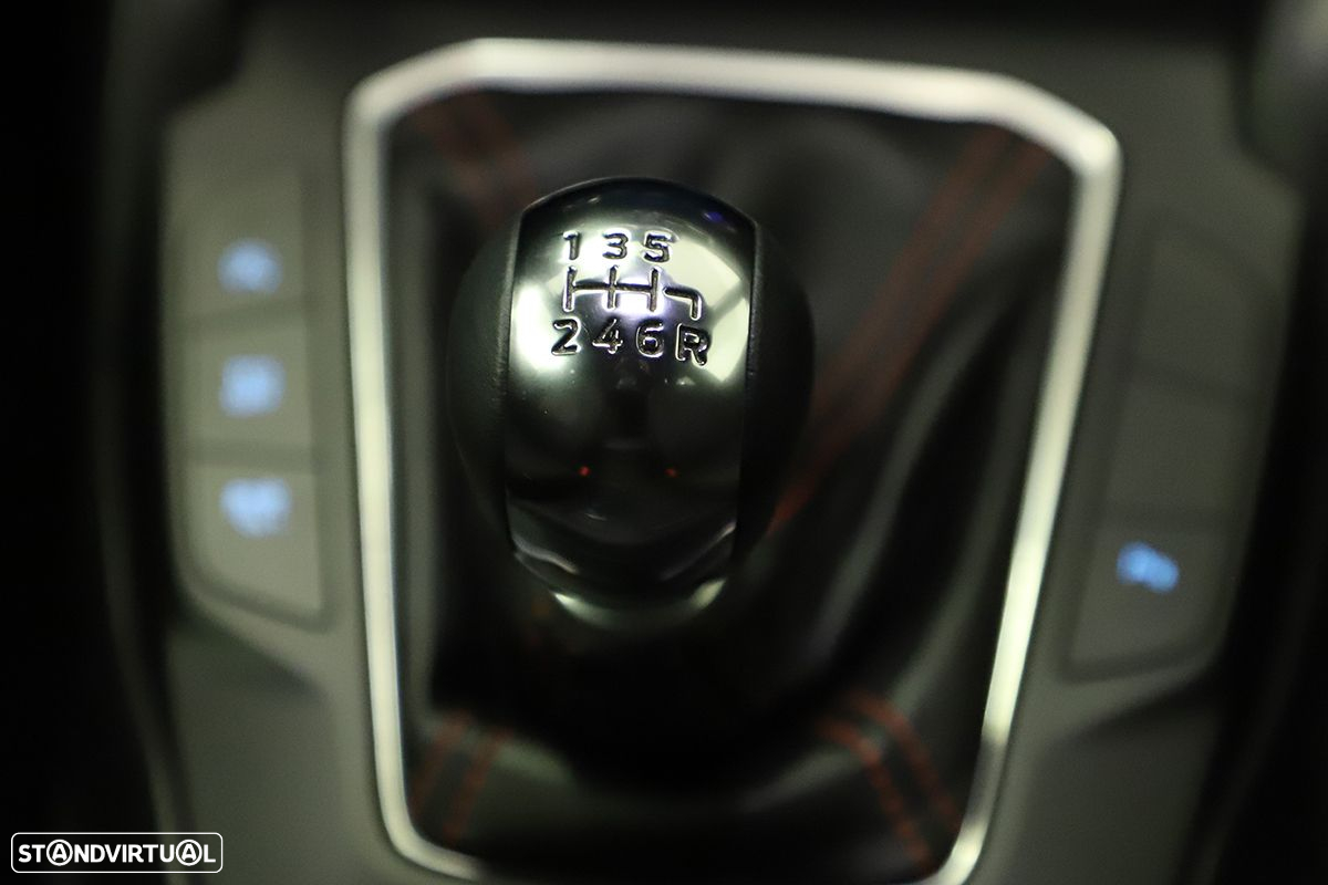 Ford Focus SW 1.0 EcoBoost ST-Line - 11