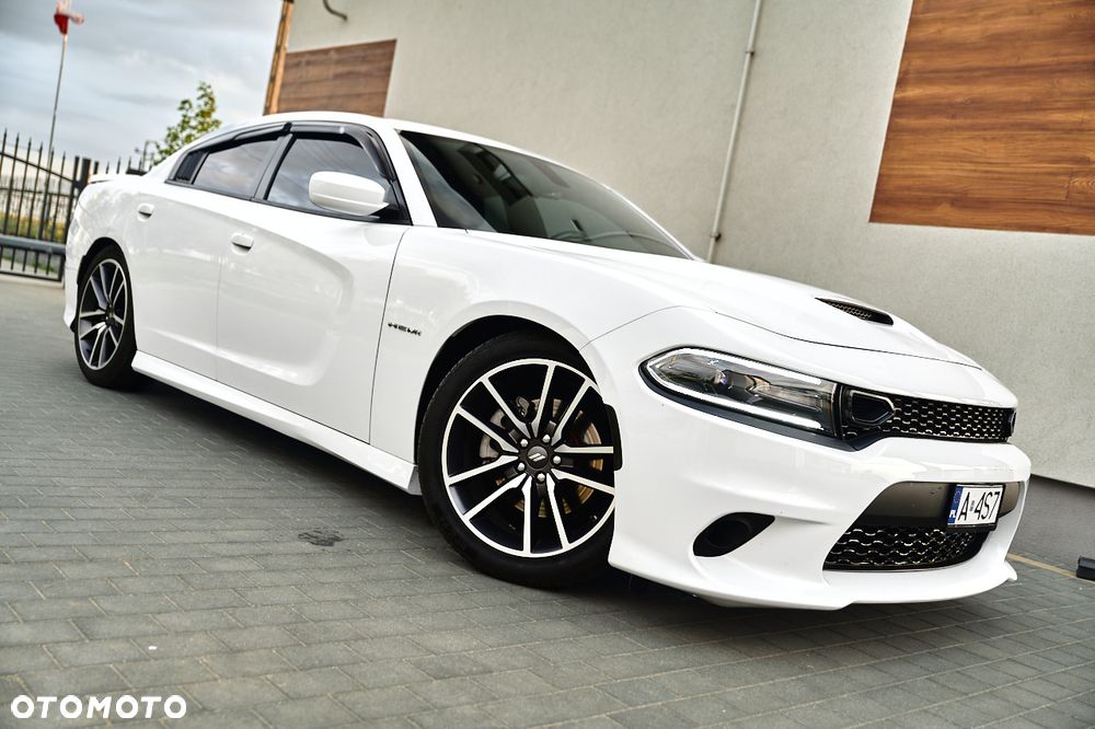 Dodge Charger 5.7 R/T - 11