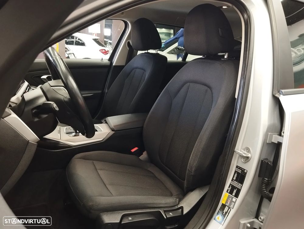 BMW 330 e Auto - 20