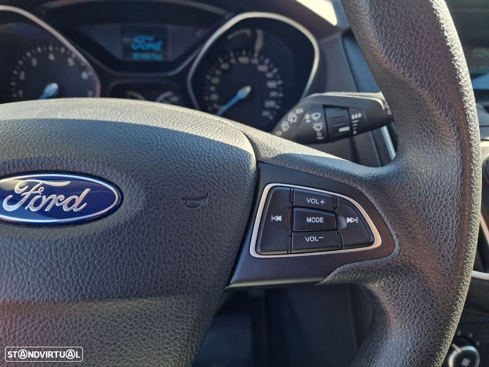 Ford Focus 1.0 SCTi Trend - 19