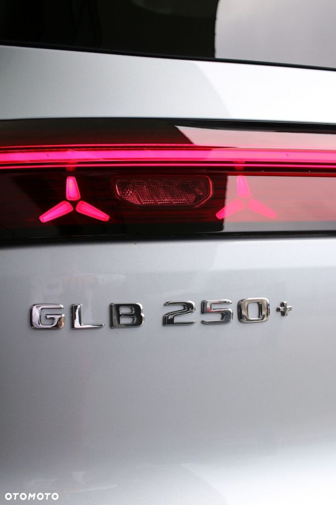 Mercedes-Benz GLB 250+ EQ 85kWh - 27