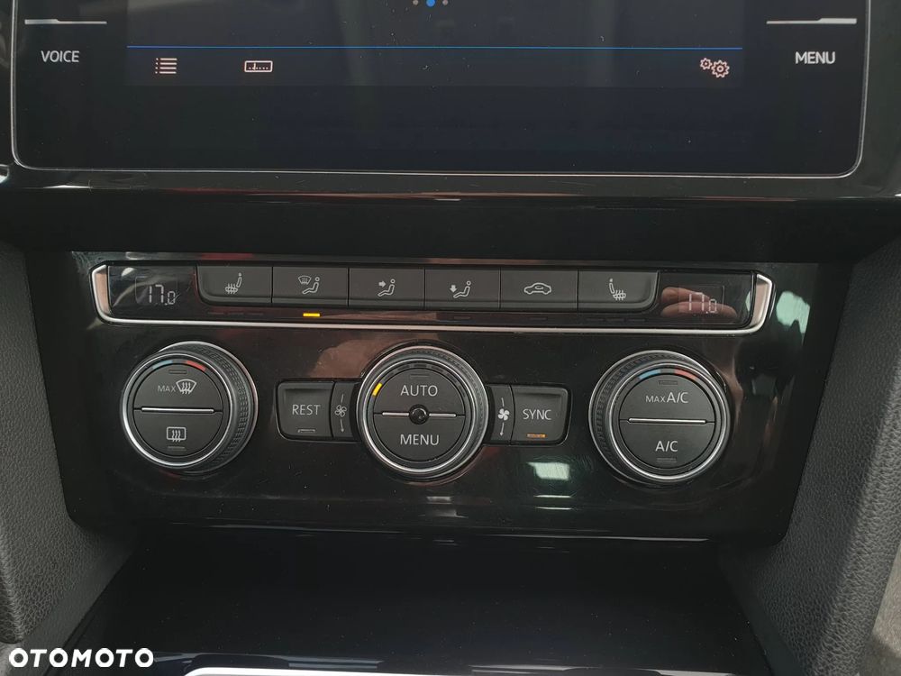 Volkswagen Passat Variant 2.0 TDI BMT Highline DSG - 23