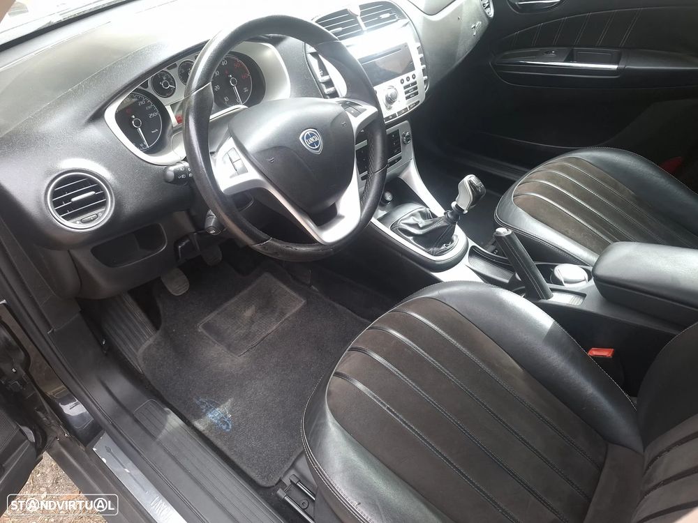 Lancia Delta 1.6 M-Jet Platino - 11